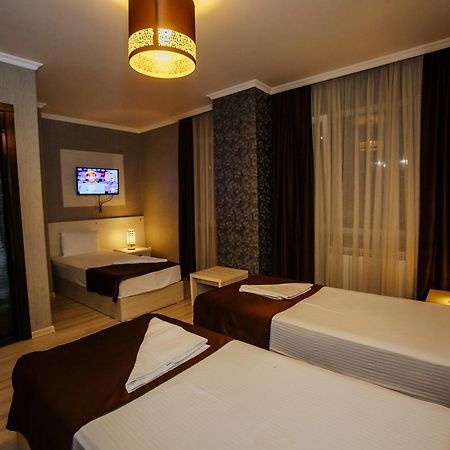 Batus Hotel Batumi Bagian luar foto
