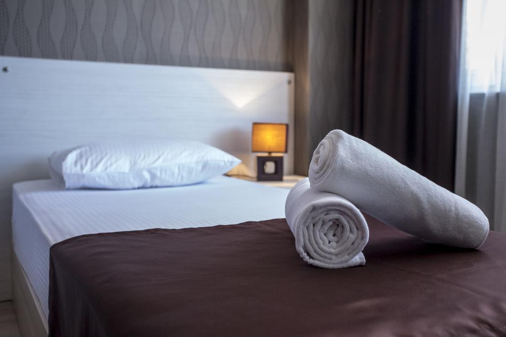 Batus Hotel Batumi Bagian luar foto