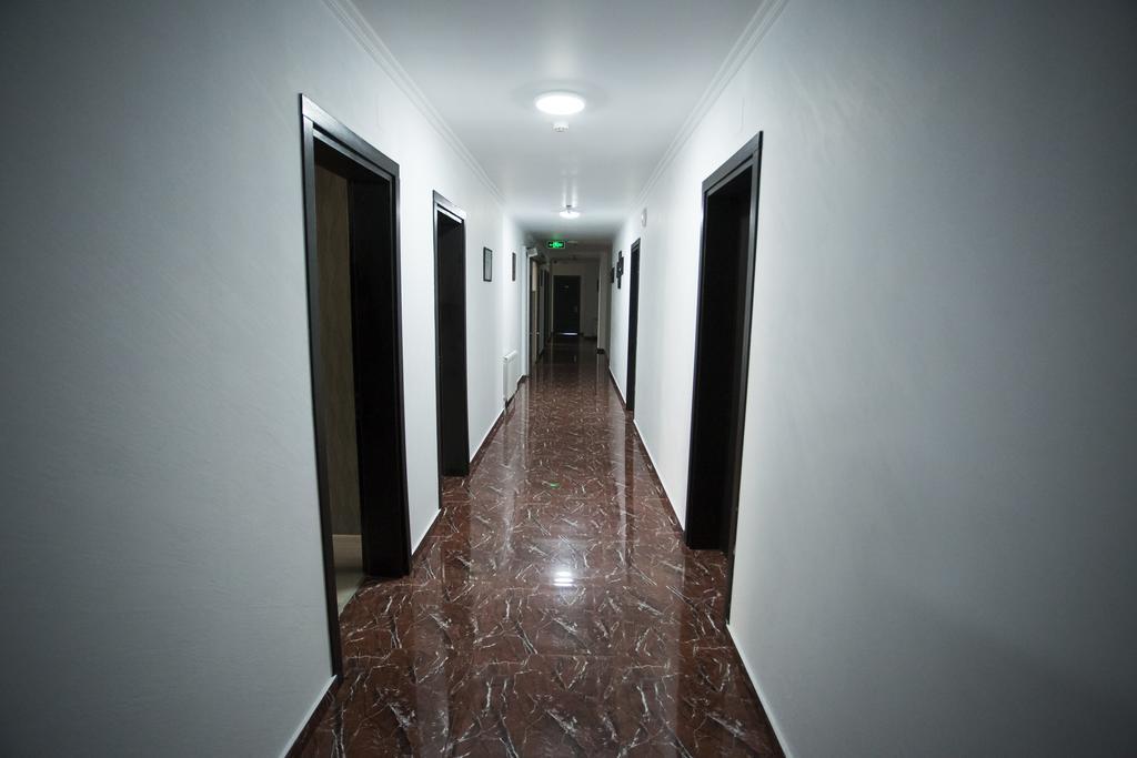 Batus Hotel Batumi Bagian luar foto