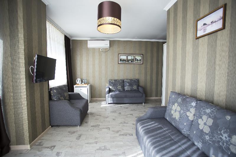Batus Hotel Batumi Bagian luar foto
